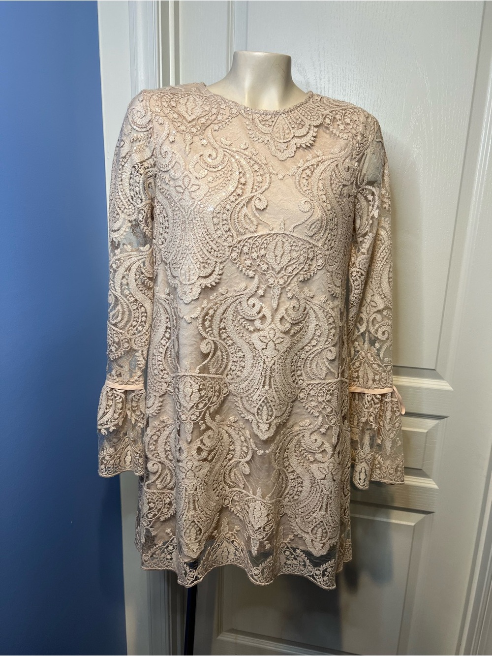 Altar'd State nude color sequin & Lace Long-Sleeve Shift Dress w bell sleeves M